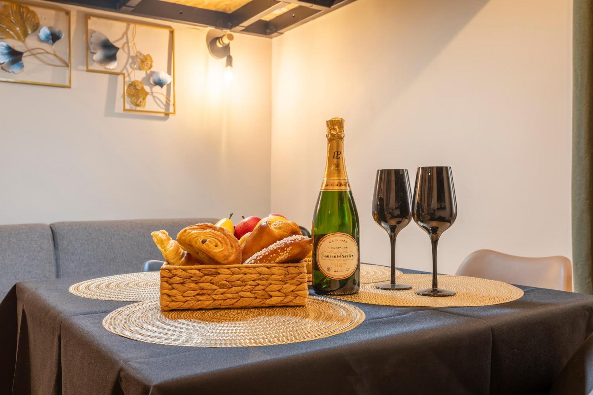 Adira Marseille Montgrand 2 Etoiles Διαμέρισμα Εξωτερικό φωτογραφία
